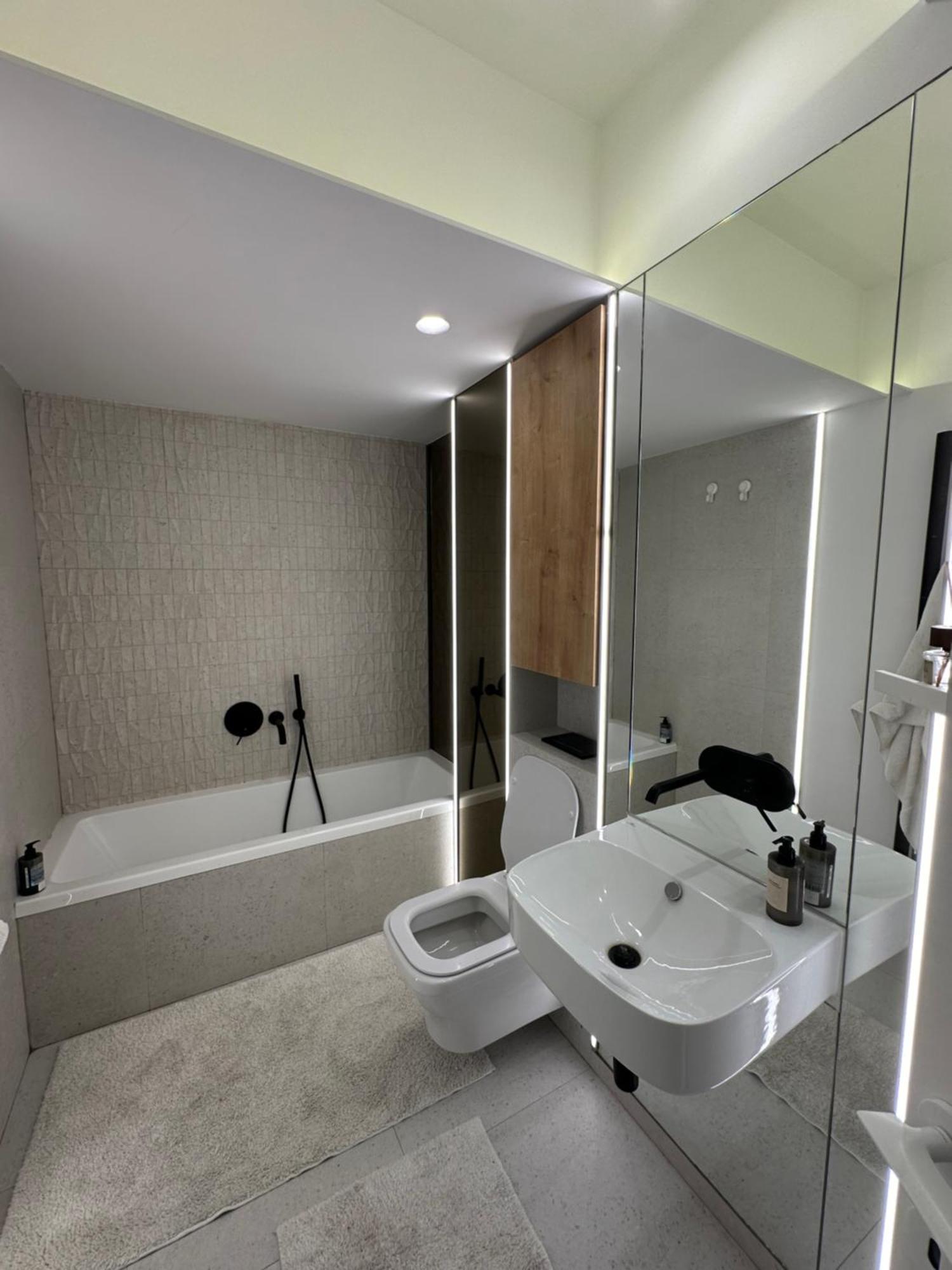 Lux Cotroceni Bucharest